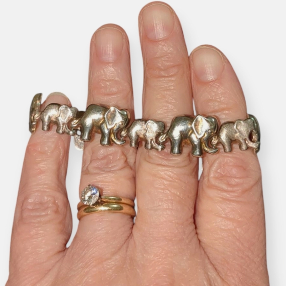 Vintage Silver Elephants bracelet ITALY  925 Sterling Heirloom Estate